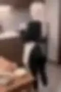 잠긴 이미지